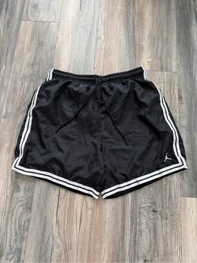 Nike Air Jordan Men's Essential Woven Black Basketball Shorts men’s size XXL